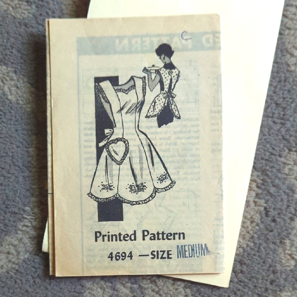 Marian Martin Vintage Apron Pattern